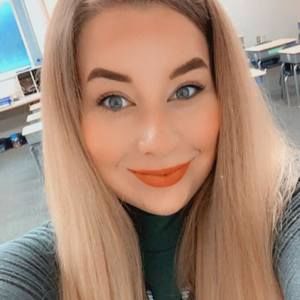 Meet your Posher, Emmie